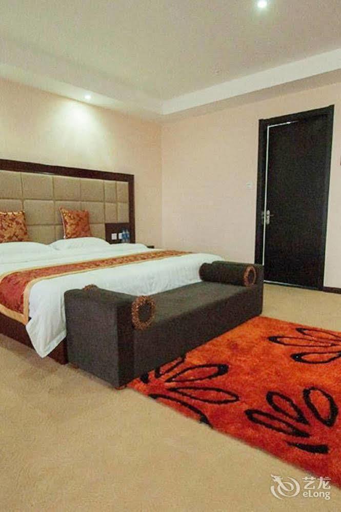 Splendid Oriental Business Hotel Tientsin Esterno foto