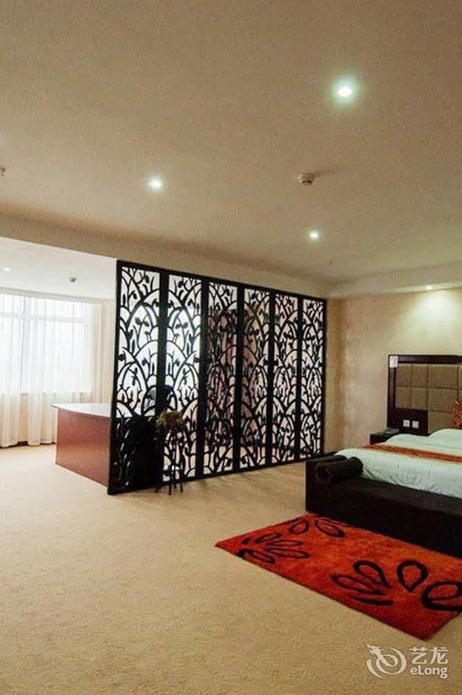 Splendid Oriental Business Hotel Tientsin Esterno foto